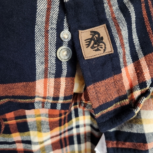 Legendary whitetails camp shirt men's size LT - Picture 5 of 7